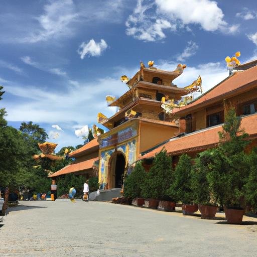 Ngôi đền đẹp ở Xã Đất Cuốc