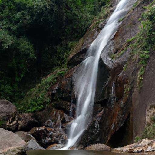 Một thác nước tuyệt đẹp tại khu bảo tồn thiên nhiên Ba Chẽ